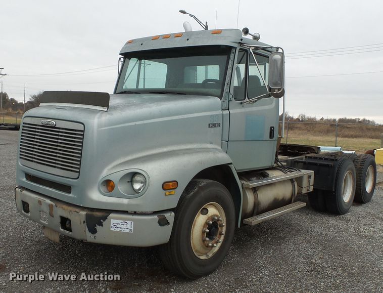 image for item DH7800 1999 Freightliner FL112 semi truck