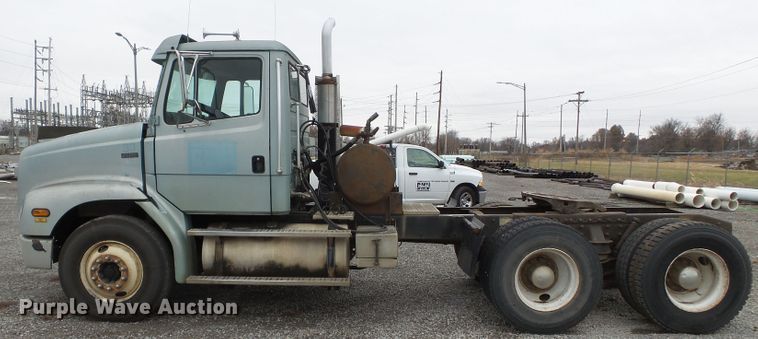 image for item DH7800 1999 Freightliner FL112 semi truck