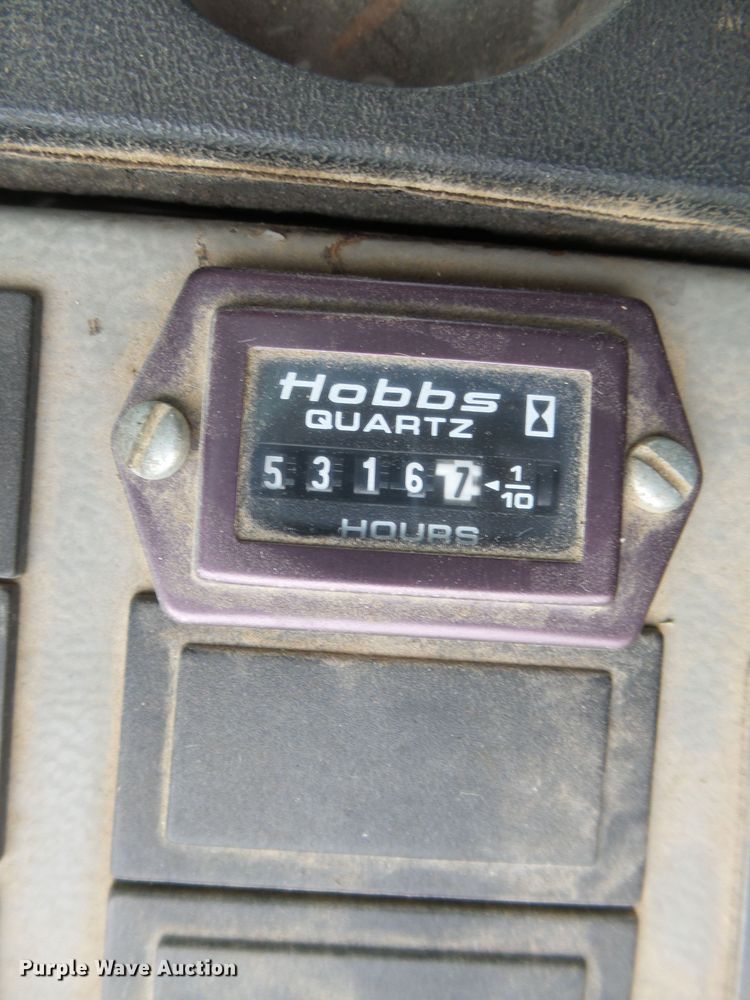 image for item DH7800 1999 Freightliner FL112 semi truck