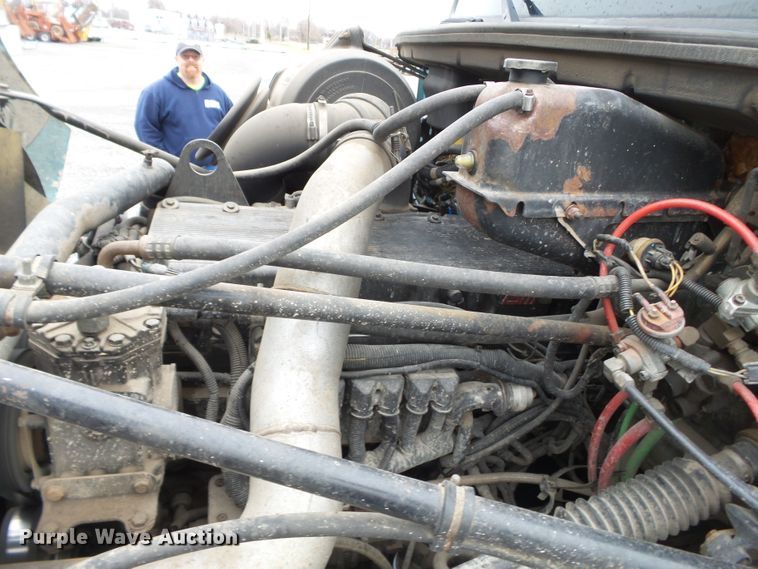 image for item DH7800 1999 Freightliner FL112 semi truck