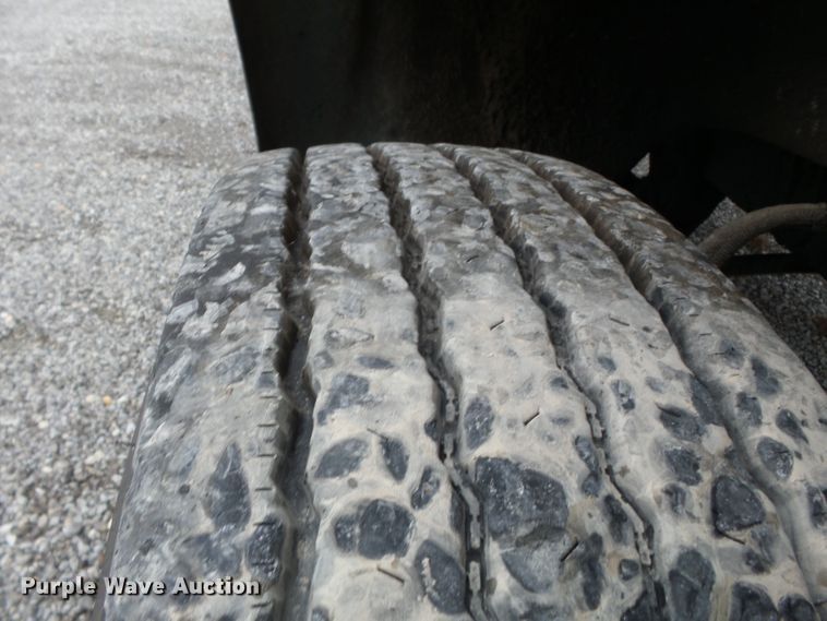 image for item DH7800 1999 Freightliner FL112 semi truck