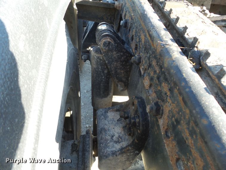 image for item DH7820 2000 Freightliner Classic semi truck