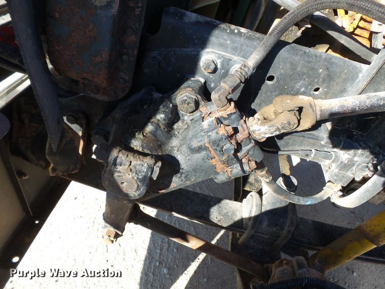 image for item DH7820 2000 Freightliner Classic semi truck