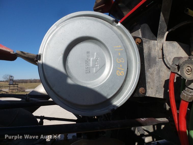 image for item DH7820 2000 Freightliner Classic semi truck