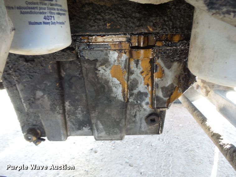 image for item DH7820 2000 Freightliner Classic semi truck