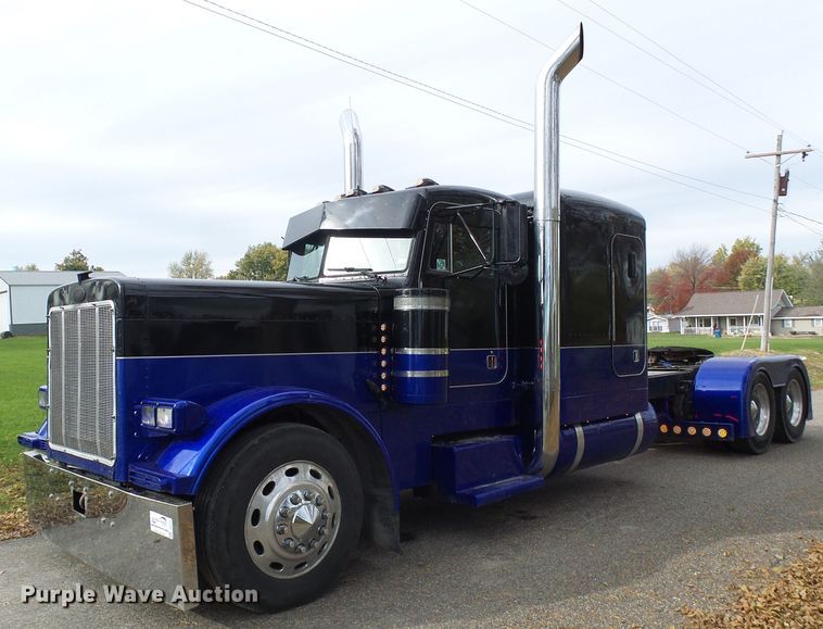 image for item DI0715 1992 Peterbilt 379 semi truck