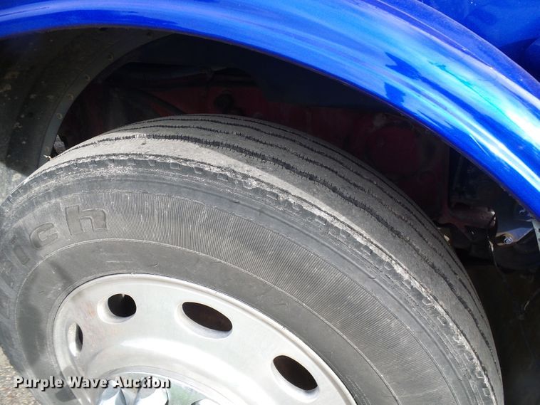 image for item DI0715 1992 Peterbilt 379 semi truck