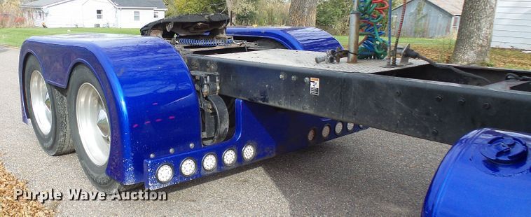 image for item DI0715 1992 Peterbilt 379 semi truck