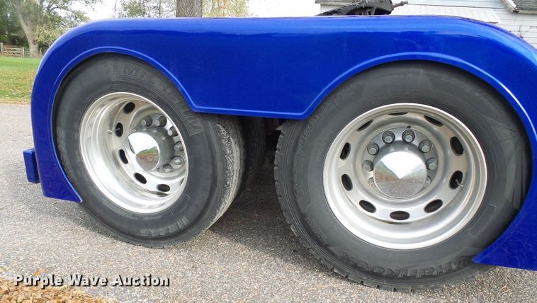 image for item DI0715 1992 Peterbilt 379 semi truck