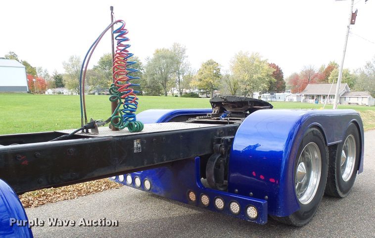 image for item DI0715 1992 Peterbilt 379 semi truck