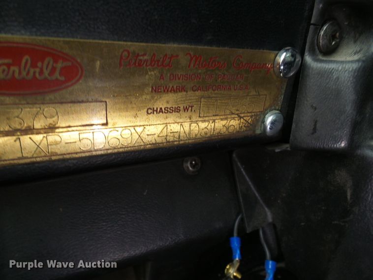 image for item DI0715 1992 Peterbilt 379 semi truck