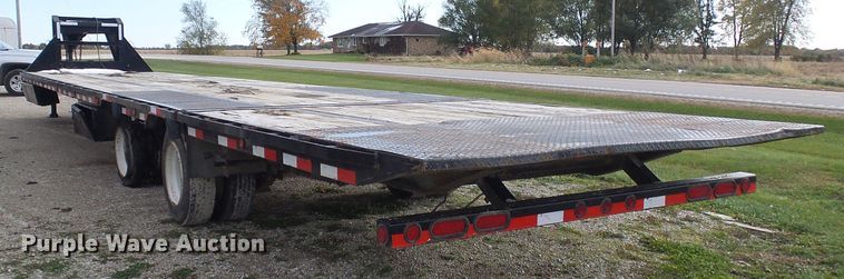 image for item DI0717 2016 Load Trail equipment trailer