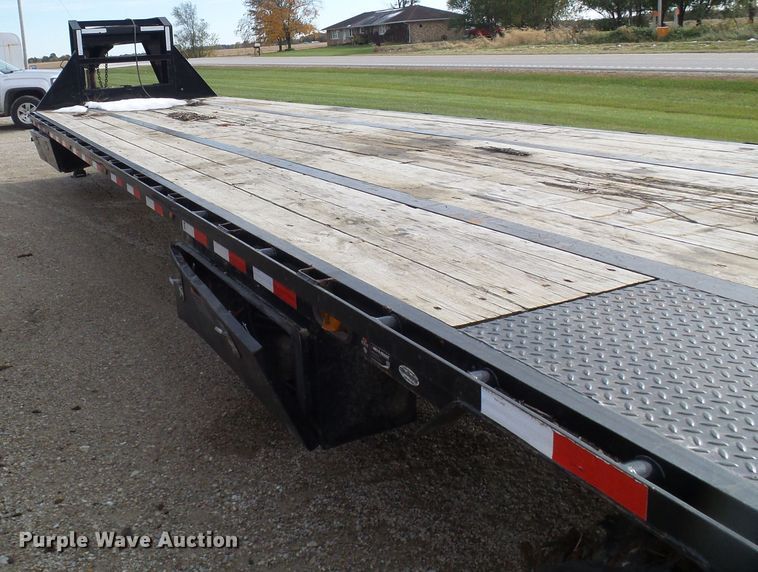 image for item DI0717 2016 Load Trail equipment trailer