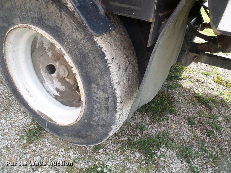 image for item DI0717 2016 Load Trail equipment trailer