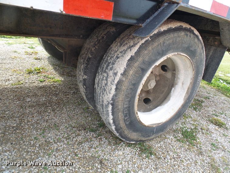 image for item DI0717 2016 Load Trail equipment trailer