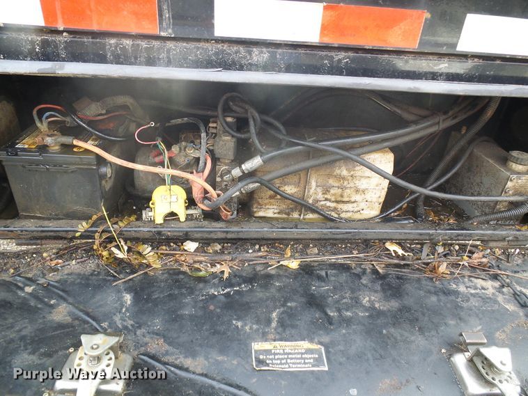 image for item DI0717 2016 Load Trail equipment trailer