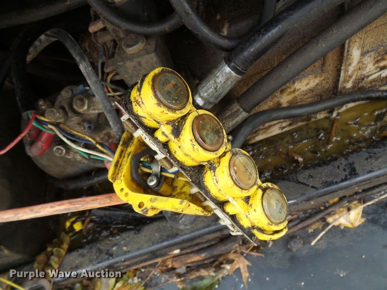 image for item DI0717 2016 Load Trail equipment trailer