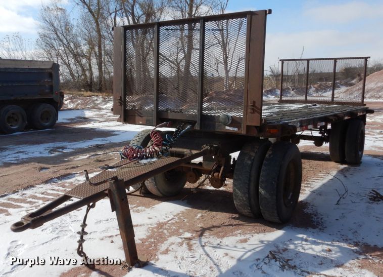 image for item EC9158 1971 flatbed trailer