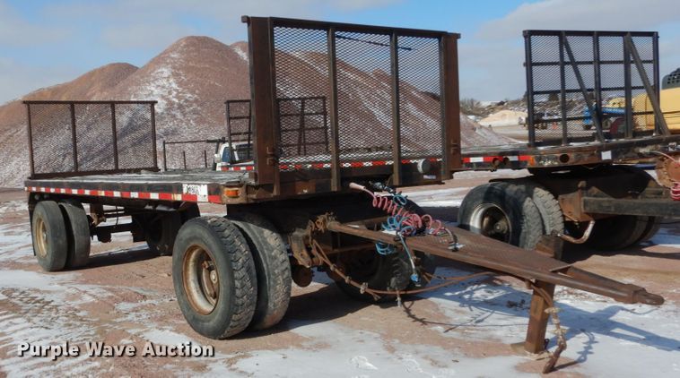 image for item EC9158 1971 flatbed trailer