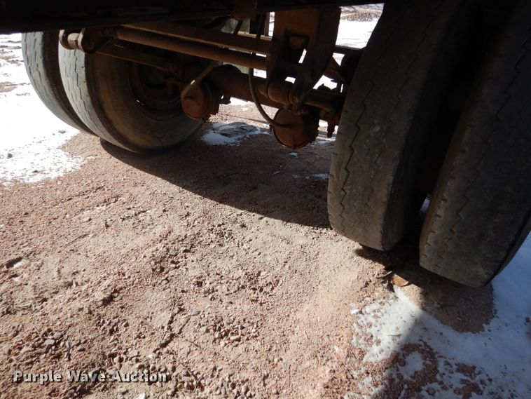 image for item EC9158 1971 flatbed trailer