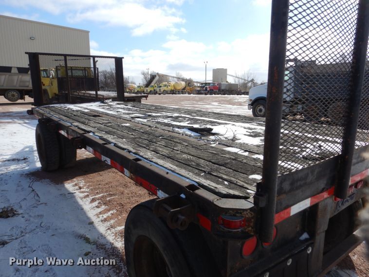image for item EC9158 1971 flatbed trailer