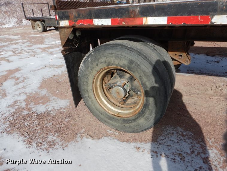 image for item EC9158 1971 flatbed trailer