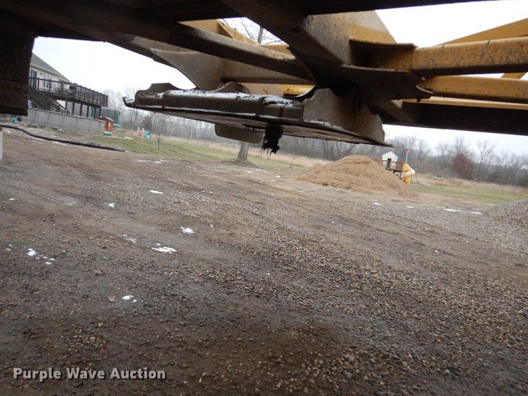 image for item EC9168 2015 R-way T4221TRI bottom dump trailer