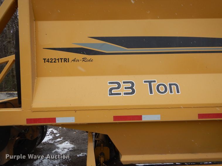 image for item EC9168 2015 R-way T4221TRI bottom dump trailer