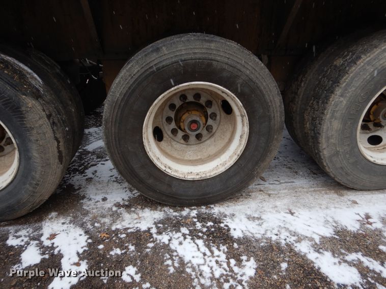 image for item EC9168 2015 R-way T4221TRI bottom dump trailer