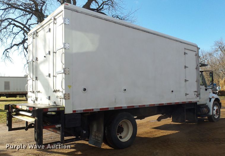 image for item EF9592 2009 International DuraStar 4300 refrigerated box truck