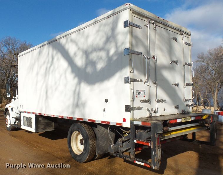 image for item EF9592 2009 International DuraStar 4300 refrigerated box truck