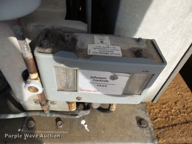 image for item EF9592 2009 International DuraStar 4300 refrigerated box truck