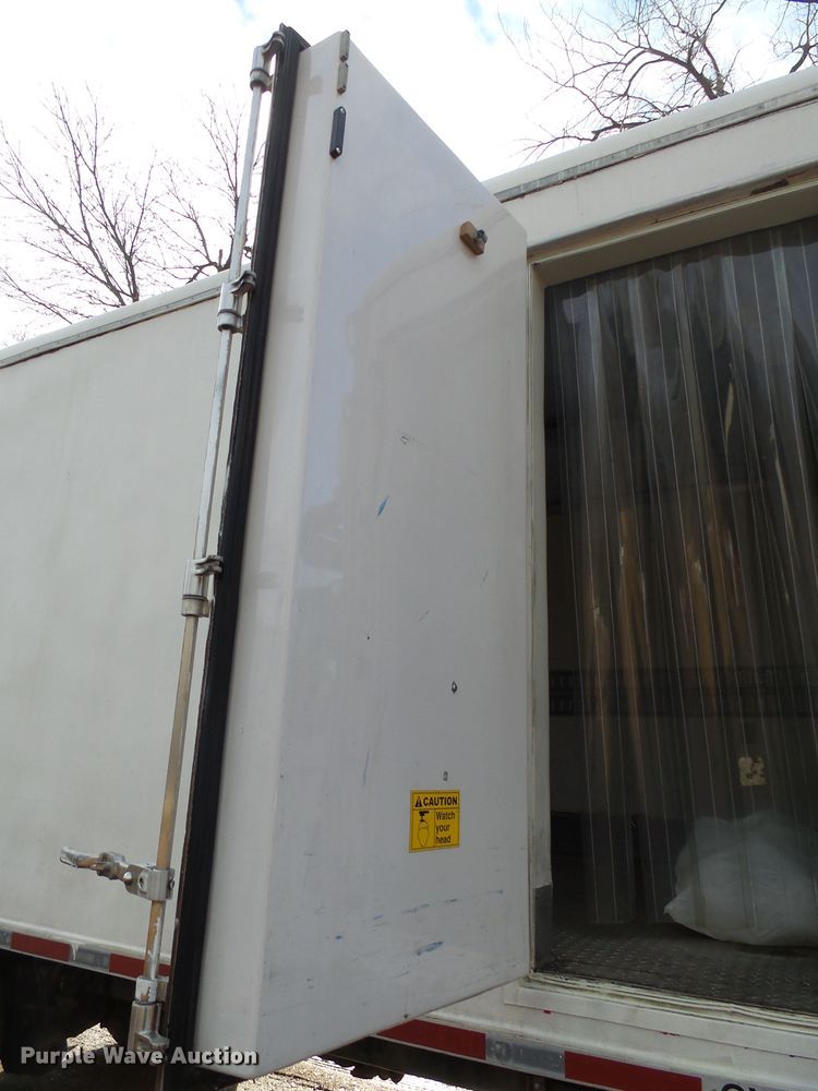 image for item EF9592 2009 International DuraStar 4300 refrigerated box truck