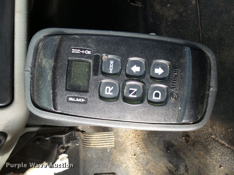 image for item EF9592 2009 International DuraStar 4300 refrigerated box truck