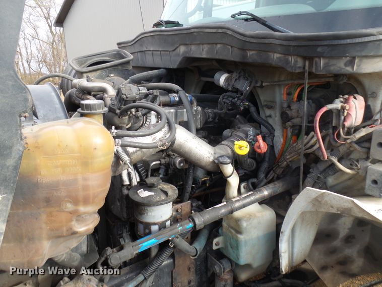 image for item EF9592 2009 International DuraStar 4300 refrigerated box truck