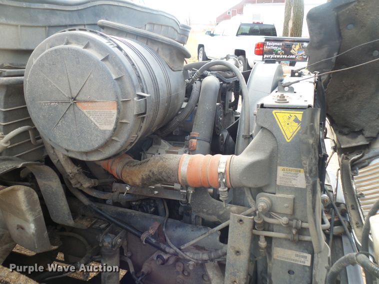 image for item EF9592 2009 International DuraStar 4300 refrigerated box truck