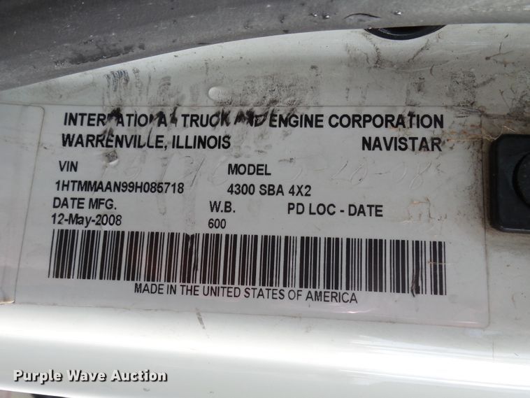 image for item EF9592 2009 International DuraStar 4300 refrigerated box truck