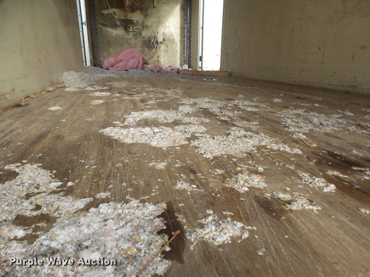 image for item EF9595 2000 Ford F650 Super Duty box truck