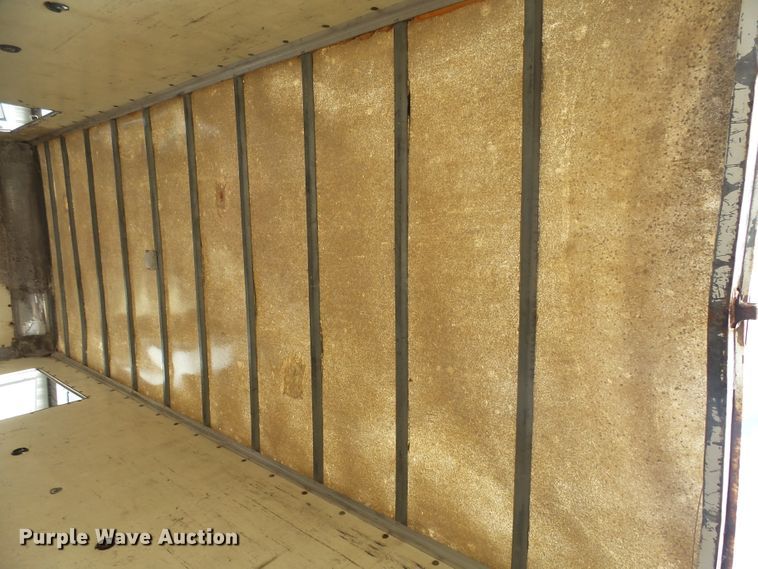 image for item EF9595 2000 Ford F650 Super Duty box truck