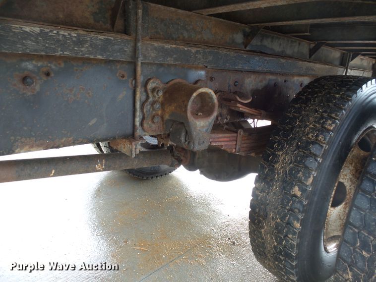 image for item EF9595 2000 Ford F650 Super Duty box truck