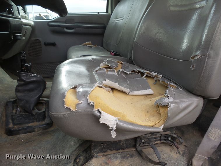 image for item EF9595 2000 Ford F650 Super Duty box truck