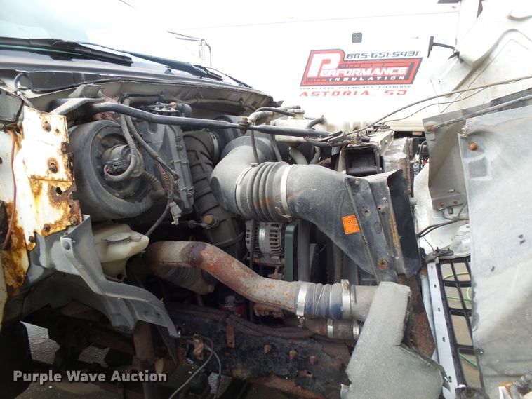 image for item EF9595 2000 Ford F650 Super Duty box truck