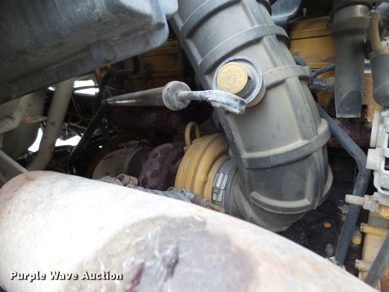 image for item EF9595 2000 Ford F650 Super Duty box truck