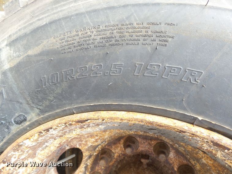 image for item EF9595 2000 Ford F650 Super Duty box truck