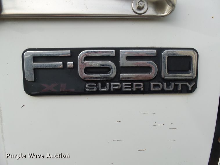 image for item EF9595 2000 Ford F650 Super Duty box truck