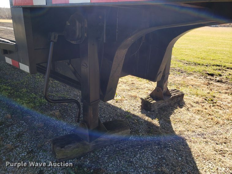 image for item EL9751 1985 Great Dane GPDAR48 drop deck trailer