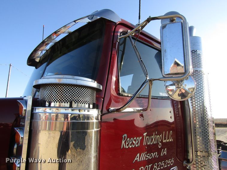 image for item FD9311 2006 Western Star 4900FA semi truck