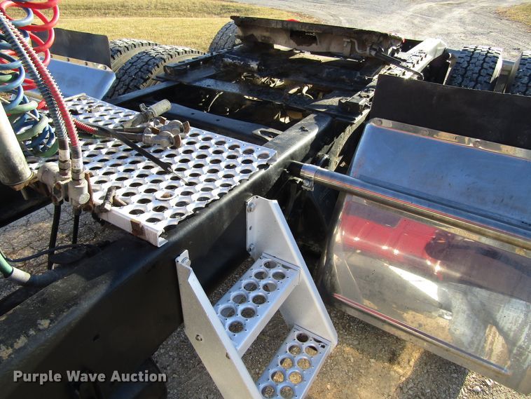 image for item FD9311 2006 Western Star 4900FA semi truck