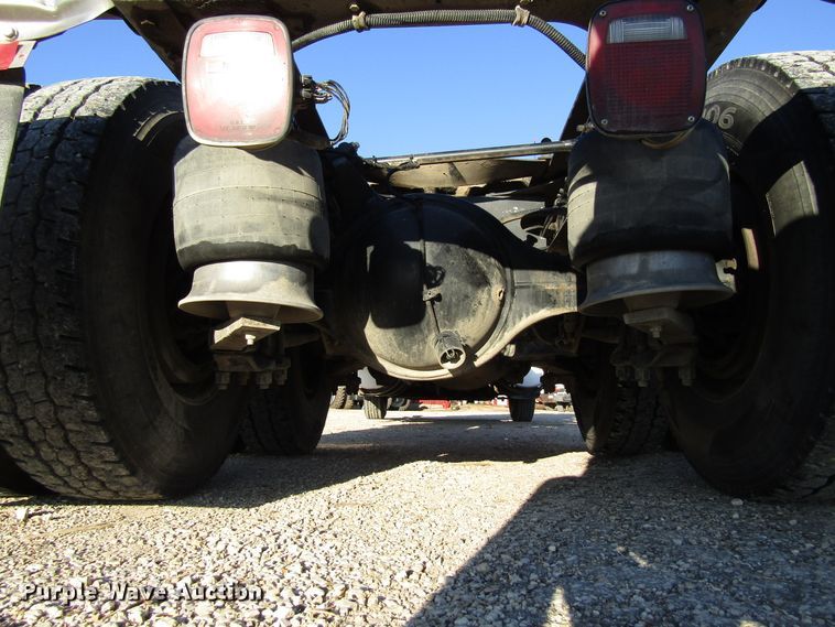 image for item FD9311 2006 Western Star 4900FA semi truck