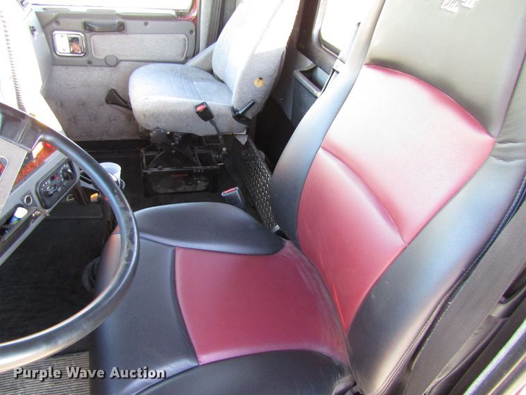 image for item FD9311 2006 Western Star 4900FA semi truck